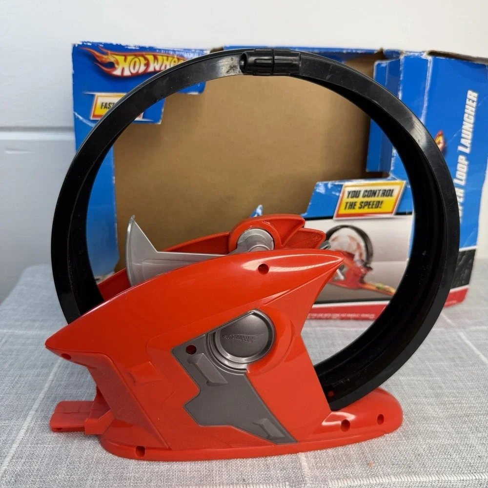 Hot Wheels 2009 Super Loop Launcher Discontinued  Red Black for Hot Wheel Tracks